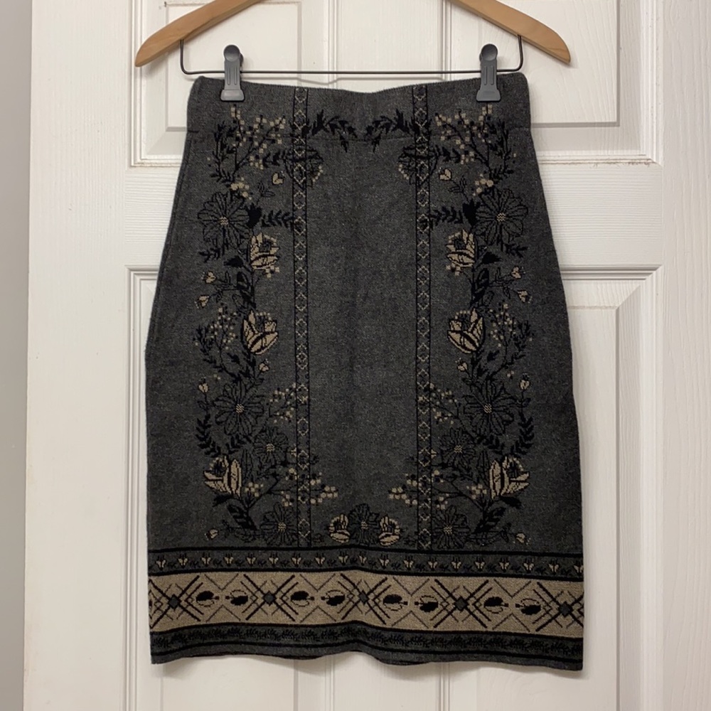 Max Studio Knit Skirt - Picture 5 of 8
